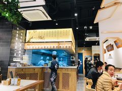 -馋三尺蟹粉小笼(人民广场店)