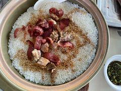 排骨腊味煲仔饭-大岗仙庙烧鸡(花东店)
