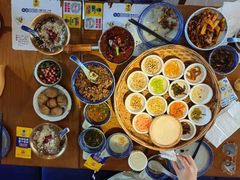 -包整·丝娃娃(一览甲秀楼风景店)