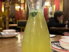 -新白鹿餐厅(银泰西湖文化广场店)