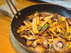 橄榄油三种菇-庆春朴门