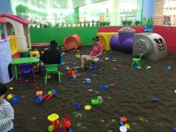 -雅乐达儿童乐园(海韵广场店)
