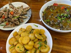 -芦茨金富饭庄·25年老字号·专做稻草鸡