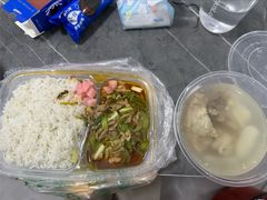 -瓦罐煨汤·特色家常菜(南城店)