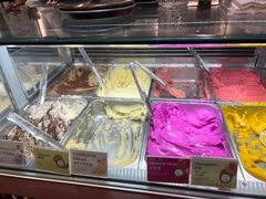 -VENCHI 闻绮(北京国贸商城店)