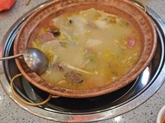 -阿婆情腊排骨火锅(金虹路店)