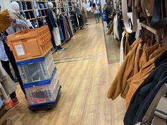 -优衣库(上海虹口龙之梦店)