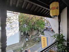 -猫的天空之城概念书店(杭州南宋御街店)