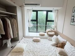 -东方体育中心(地铁站)