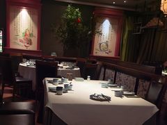 -八府香鸭·啫啫煲(华山路店)