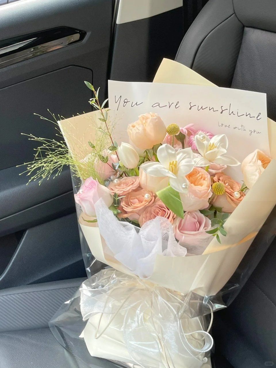 "只愿君心似我心,定不负相思意"🩷 #小清新花束#混搭花束