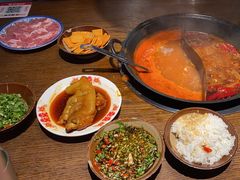 -萍姐火锅·公路夜市(武汉首店)