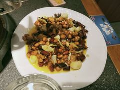 宫保鸡丁-万重锦·人文川菜馆(骡马市店)