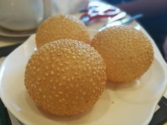空心煎堆-利苑酒家(合景国际金融广场店)