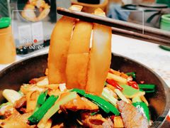 杏鲍菇炒牛肉-云海肴·汽锅鸡·云南菜(高德置地店)