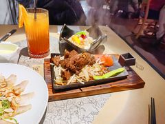 -穹六人间 people 6(岳阳路店)
