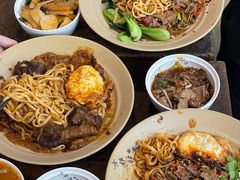 -方铲铲·成都板凳面(滨江银泰店)