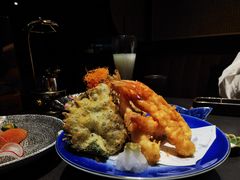 -铭牛烧肉·和牛海鲜自助(高新月牙湖店)