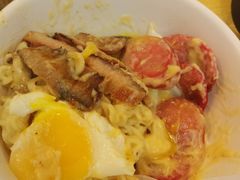 猪颈肉芝士捞公仔面-新记餐厅(香槟大厦店)