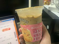 -瑞幸咖啡(科尔达大厦店)