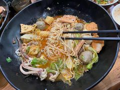 -万记麻辣烫国展总店
