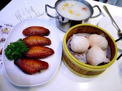 -圣河湾虾饺美食(站前店)