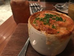 -ROAST coffee & eatery