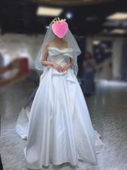 -现代经典婚纱摄影