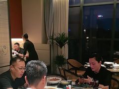 -鸽子侯·家宴·平价海鲜(绿地店)
