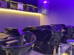 -TOP HAIR SALON