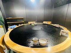 -鹿鸣山草本茶香火锅(园西路店)