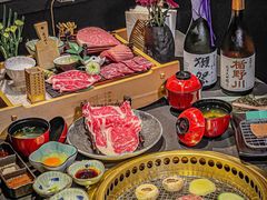 -铭牛烧肉·和牛海鲜自助(高新月牙湖店)