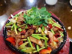 -黄桷树曹家私房菜(江与城店)