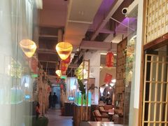 -六福酒馆(秦隆步行街店)