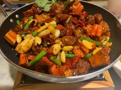 地锅本仔鸡-小菜园新徽菜(常州金坛吾悦店)