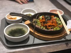 -大食代美食广场(上海中心店)