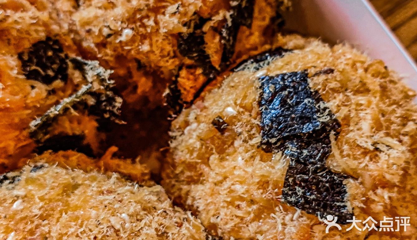一口上瘾的大酥生，凤梨酥和肉松小贝简直yyds❗