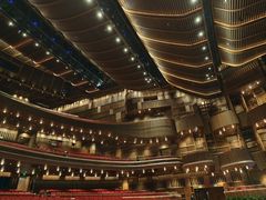 -交通银行前滩31演艺中心