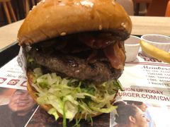 -The Habit Burger Grill 哈比特汉堡(爱琴海店)