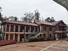 -香港大学