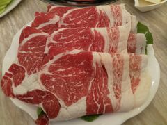 霜降雪花肥牛-台北吴记老锅底麻辣火锅(蓝村路店)