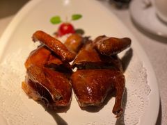 玻璃脆皮乳鸽-粤秀餐厅(国货店)