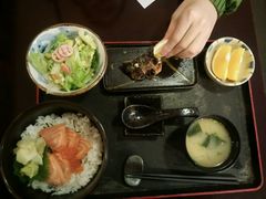 -左舞日本料理