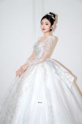 点击看大图 -艾拉·女王婚纱礼服馆
