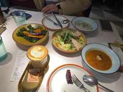 -阿妮叶李(光谷世界城店)