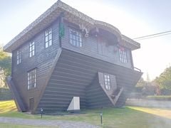 -金山农民画村-枫泾波兰倒置屋