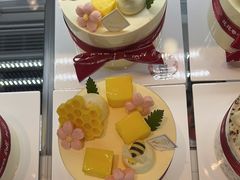 -花花卷卷·鲜食蛋糕(静安久光百货店)