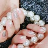 会根据你的气质推荐美甲的款式