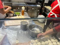 -老蔡水煎包(A8环球店)