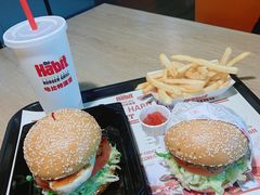 -The Habit Burger Grill 哈比特汉堡(复兴soho店)